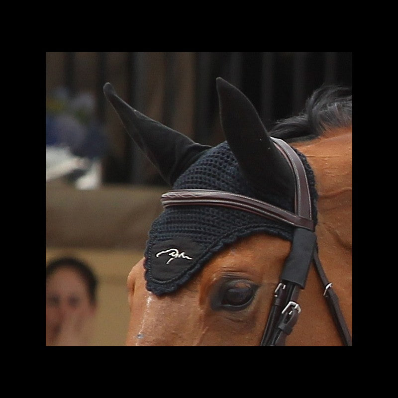 Dy'on Fly Bonnet