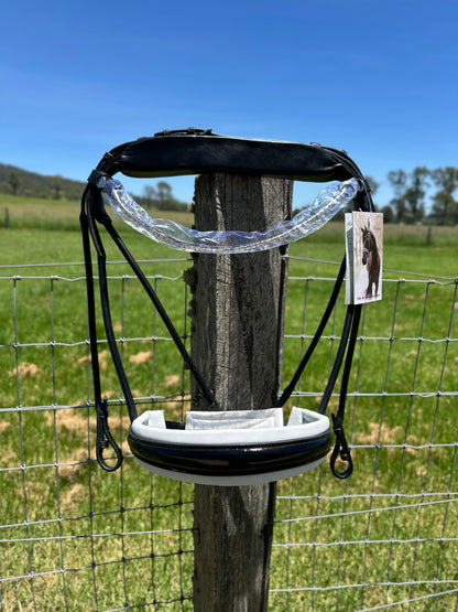 Finesse Outlet: Snaffle Bridle Cassidy | Rolled Black Leather with Silver Clincher Browband