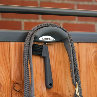 Barnery Magnetic Bridle Holder