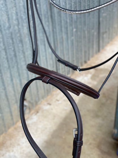 Finesse Snaffle Bridle | Zorro Jumping Style | Brown Leather with Silver Clincher Browband